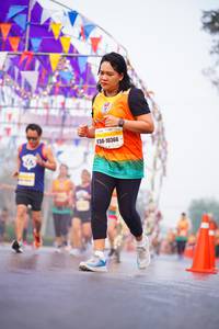 BIB: 10366
                            <button type="button" onclick="openModal(9950983)" class="btn btn-primary btn-sm float-right btn-popup" data-toggle="modal" data-target=".modal-high-quality">
                        <i class="fas fa-shopping-cart"></i> Add to Cart
                    </button>
                                            <button type="button" onclick="isThisMe(9950983, true)" class="btn btn-success btn-sm float-right btn-popup btn-isme hidden" data-toggle="tooltip" data-placement="bottom" title="นี่คือรูปของคุณใช่ไหม คลิกที่นี่เพื่อเอาเข้าอัลบั้ม">
                        <i class="fas fa-plus"></i> Add to album
                    </button>
                    <button type="button" onclick="isThisMe(9950983, false)" class="btn btn-warning btn-sm float-right btn-popup btn-isnotme hidden">
                        <i class="fas fa-ban"></i> Remove from album
                    </button>